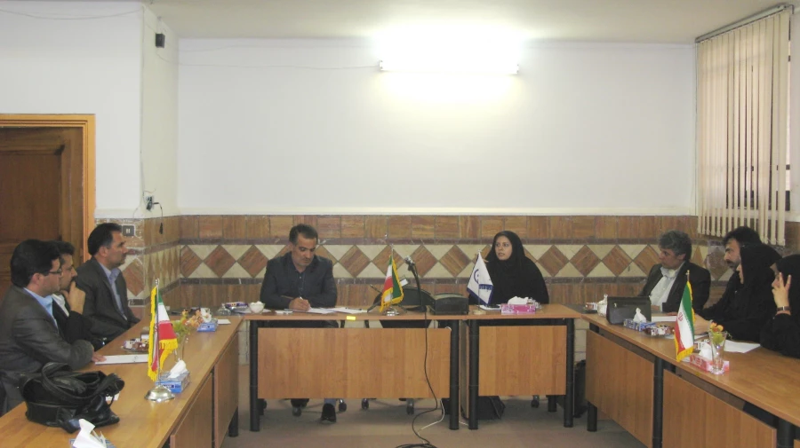 نشست کاربران سامانه آموزش استان اصفهان - مرکز آموزش عالی امام خمینی(ره)کاشان