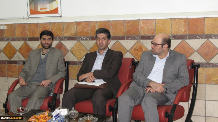 بازدید بازرسان سازمان مرکزی از مرکز امام خمینی(ره)کاشان2