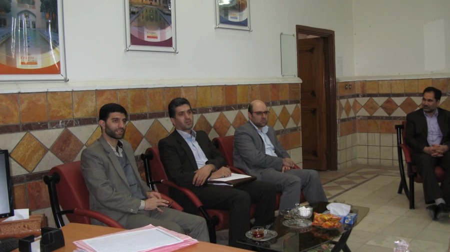 بازدید بازرسان سازمان مرکزی از مرکز امام خمینی(ره)کاشان 3