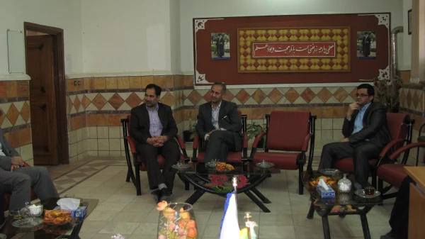 بازدید بازرسان سازمان مرکزی از مرکز امام خمینی(ره)کاشان 4