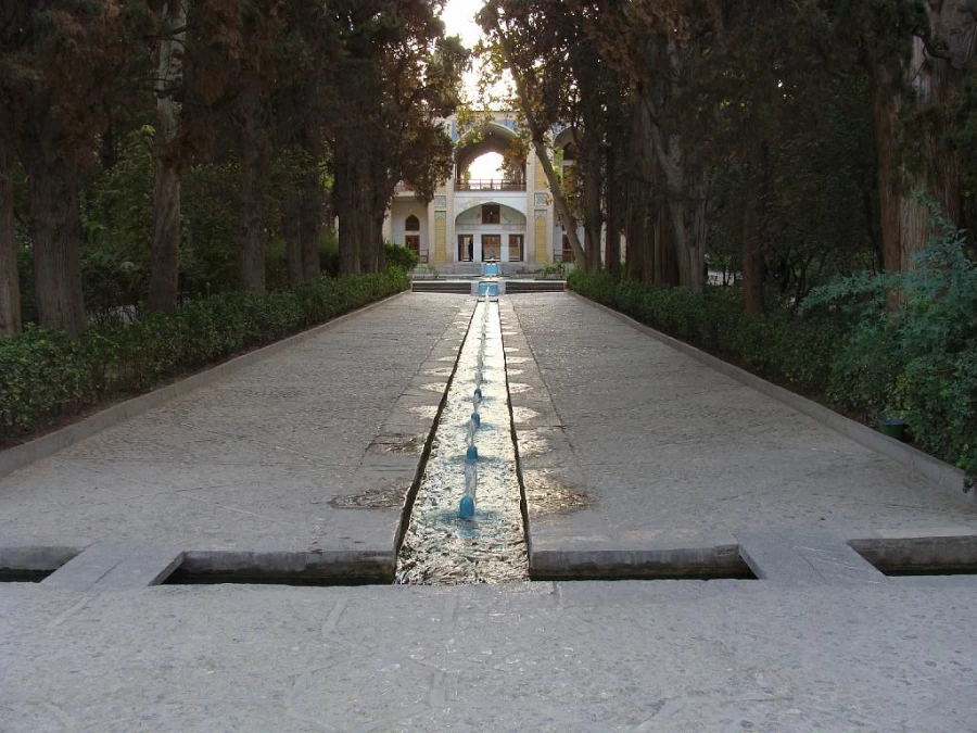 بـاغ تاریـخی فیـن کاشـان 3