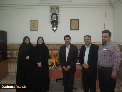 حضور مدیر آموزش و پرورش کاشان در مرکز به مناسبت روز دانشجو