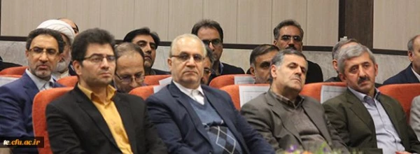 سرپرست دانشگاه فرهنگیان عنوان کرد:
به معلم بودنم افتخار می کنم و هرچه دارم از معلمی است