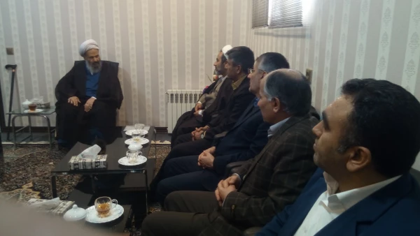 برگزاری جلسه شورای مدیریت پردیس ها و مراکز استان اصفهان در مرکزامام خمینی(ره) کاشان