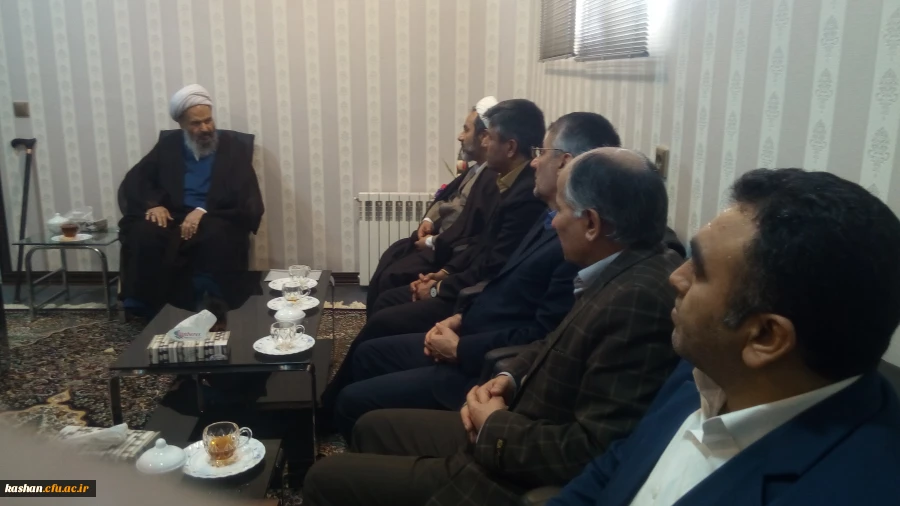 برگزاری جلسه شورای مدیریت پردیس ها و مراکز استان اصفهان در مرکزامام خمینی(ره) کاشان