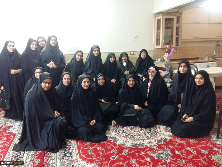 بازدید دانشجویان از خانواده شهیدان بارفروش 2