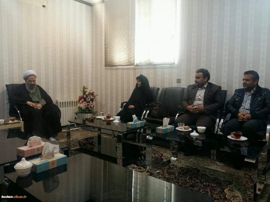 دیدار با حضرت آیت اله نمازی نماینده محترم ولی فقیه و امام جمعه شهرستان کاشان 2
