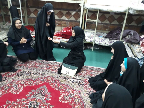 نشست صمیمانه 3