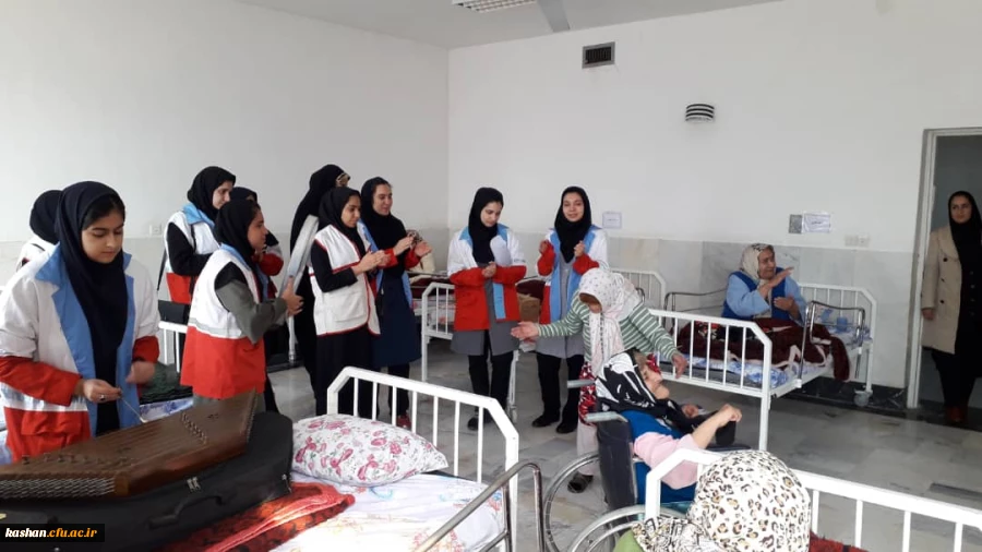 بازدید از خانه سالمندان گلابچی کاشان 4