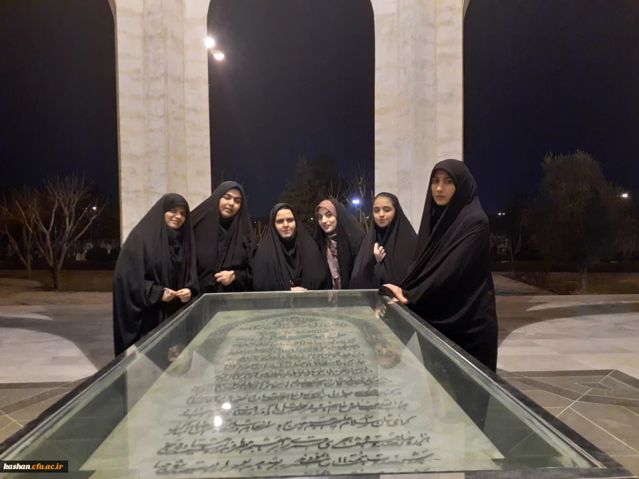 تجدید بیعت دانشجومعلمان مرکز امام خمینی (ره) کاشان با شهدای گرانقدر انقلاب اسلامی 2