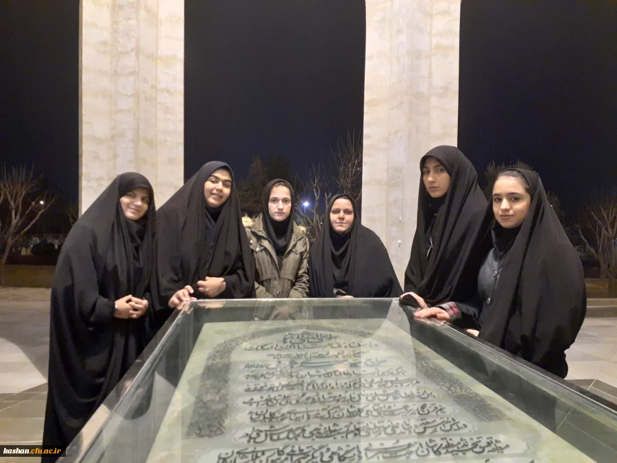 تجدید بیعت دانشجومعلمان مرکز امام خمینی (ره) کاشان با شهدای گرانقدر انقلاب اسلامی 2