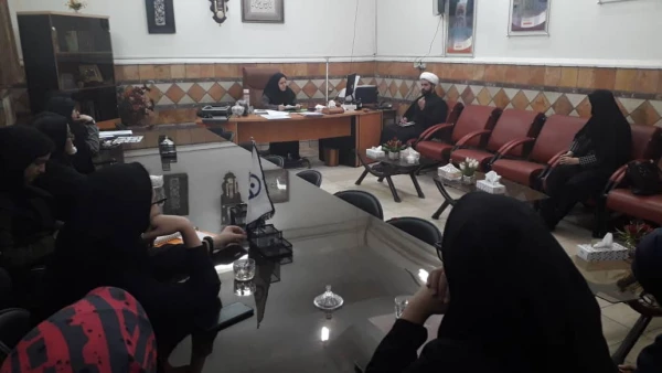 تشکیل جلسه تعیین برنامه های فرهنگی و مذهبی  4