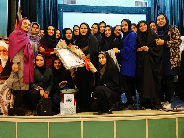 دانشجومعلمان در برنامه شب شعر  فرهنگسرای مهر کاشان شرکت نمودند 2