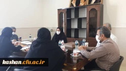 جلسه هم اندیشی اعضای هیات علمی با ریاست مرکز 3