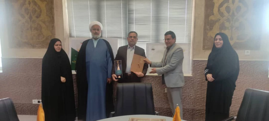 بازدید مدیریت محترم پردیسهای استان اصفهان از مرکز امام خمینی (ره) کاشان  2