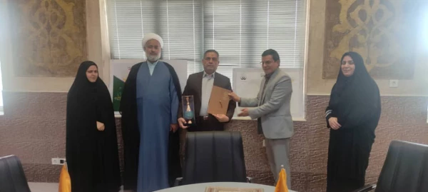 بازدید مدیریت محترم پردیسهای استان اصفهان از مرکز امام خمینی (ره) کاشان  2