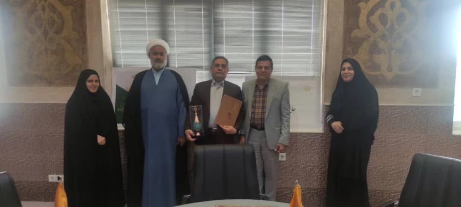 بازدید مدیریت محترم پردیسهای استان اصفهان از مرکز امام خمینی (ره) کاشان  2