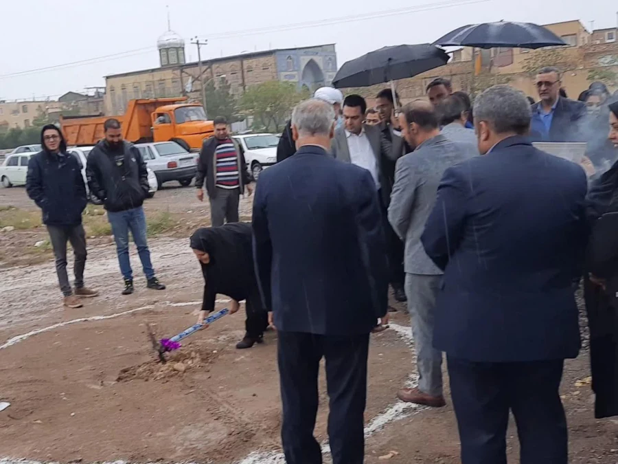 مراسم تجلیل از خیر ارجمند، حاج احمد فتاحی و آیین کلنگ زنی زمین خوابگاه دانشگاه همراه با جشن خیرمقدم دانشجویان جدیدالورود 2