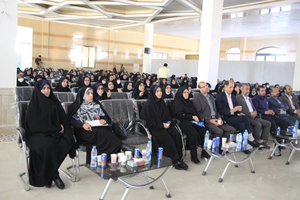 دیدار مدیر کل اداره کل آموزش و پرورش استان اصفهان از مرکز کاشان 2