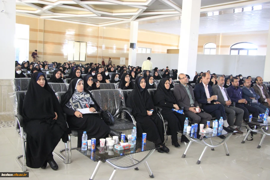 دیدار مدیر کل اداره کل آموزش و پرورش استان اصفهان از مرکز کاشان 2