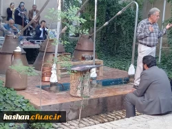 گزارش مصور از اردوی یک روزه مسئولین و اعضای هیات علمی دانشگاه فرهنگیان استان اصفهان به میزبانی مرکز کاشان؛ (بازدید از باغ تاریخی فین کاشان و آیین گلابگیری قمصر) 2