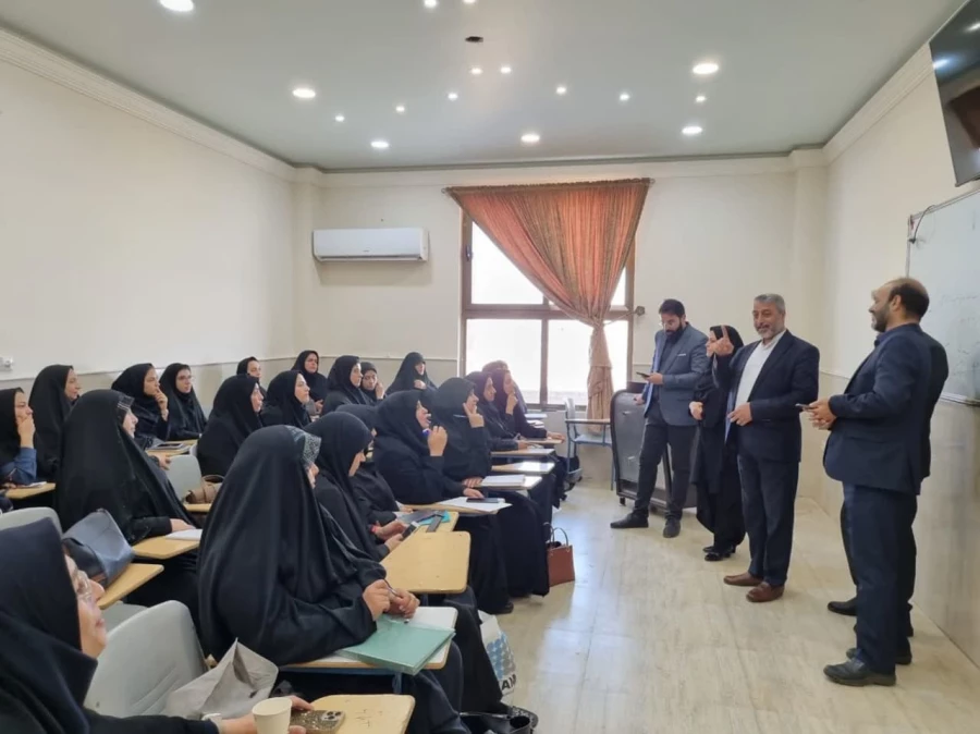 برگزاری دوره توانمندسازی مدیران ، موسسان و معاونین مدارس غیر انتفاعی قطب کاشان در دانشگاه فرهنگیان کاشان 4