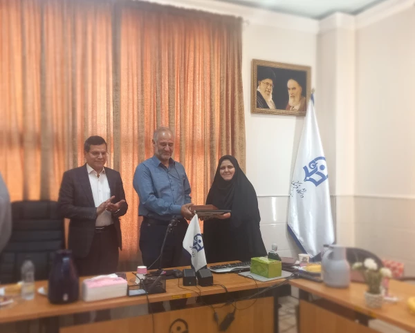 آیین تکریم بازنشستگی معاونت محترم هماهنگی مرکز امام خمینی (ره) کاشان 2