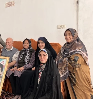 یادواره شهدا : دیدار با خانواده معظم شهید علیرضا صدیق آرانی 3