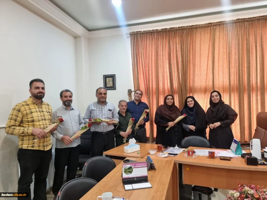 تقدیر از نیروهای خدماتی مرکز 2