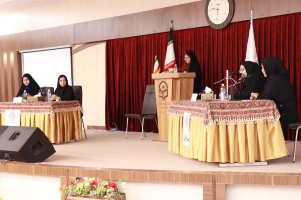 کسب رتبه دوم استانی تیم مناظره دانشگاه فرهنگیان کاشان 2