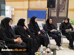 جلسهٔ هم اندیشی اساتید مرکز امام خمینی(ره کاشان) با مسئولین استانی و مرکز 2