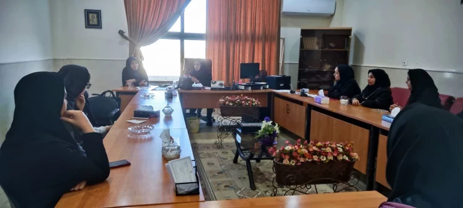 بازدید کارشناس مسئول آموزش و مدیران گروه درسی استان از روند تشکیل کلاس های مرکز کاشان  3