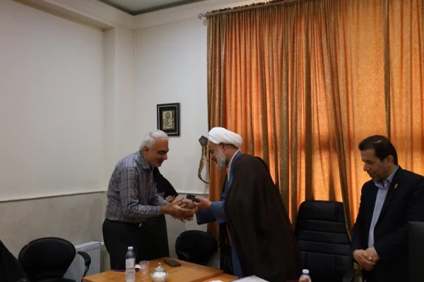 جلسه شورای اداری مرکز با حضور مسئولان استانی 5