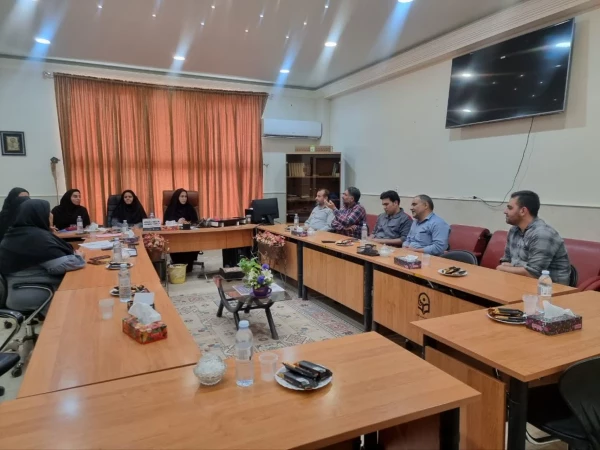 بازدید هیات نظارت و ارزیابی سازمان مرکزی از مرکز امام خمینی ره کاشان 3