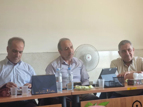 بازدید میدانی جمعی از مسئولین دانشگاه فرهنگیان از مرکز امام خمینی (ره) کاشان 2