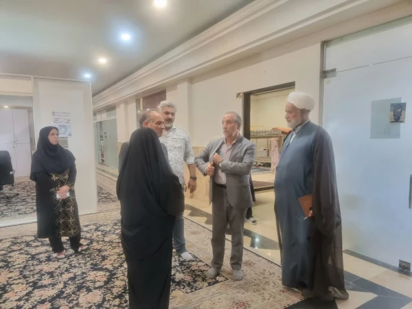 بازدید میدانی جمعی از مسئولین دانشگاه فرهنگیان از مرکز امام خمینی (ره) کاشان 5